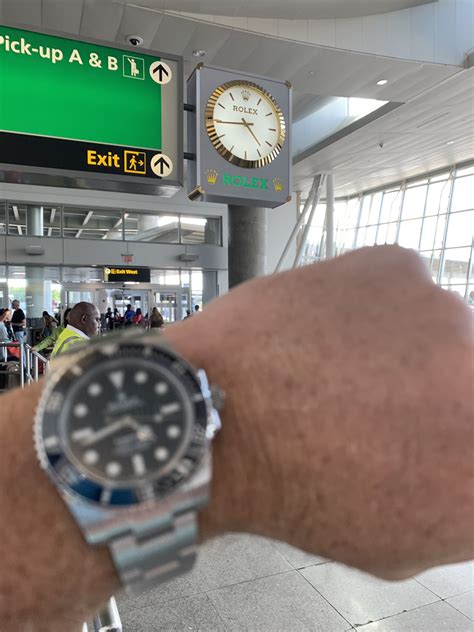 ruba rolex in aereoport|rolex security.